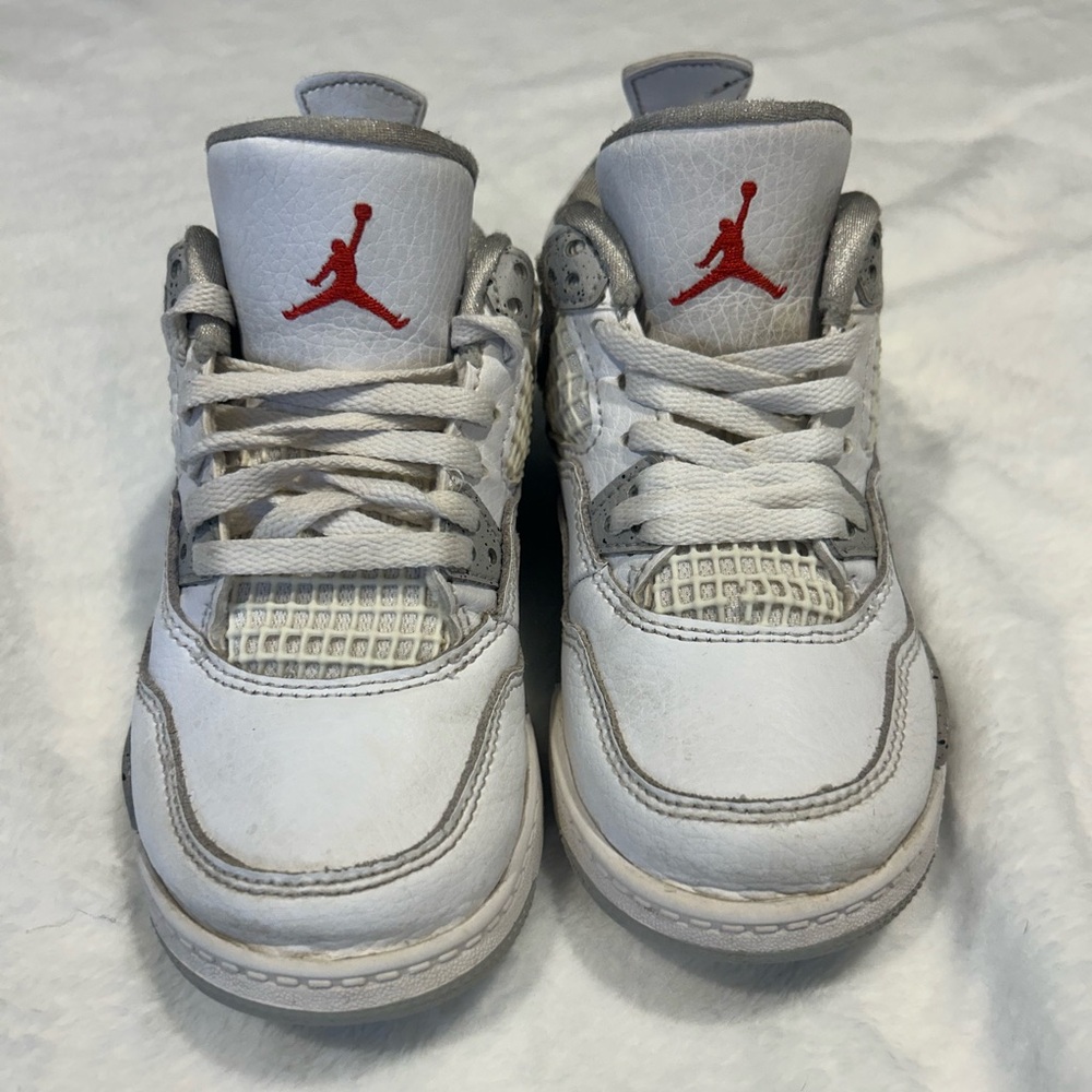 Nike Air Jordan Retro White Oreo Cement size 11c